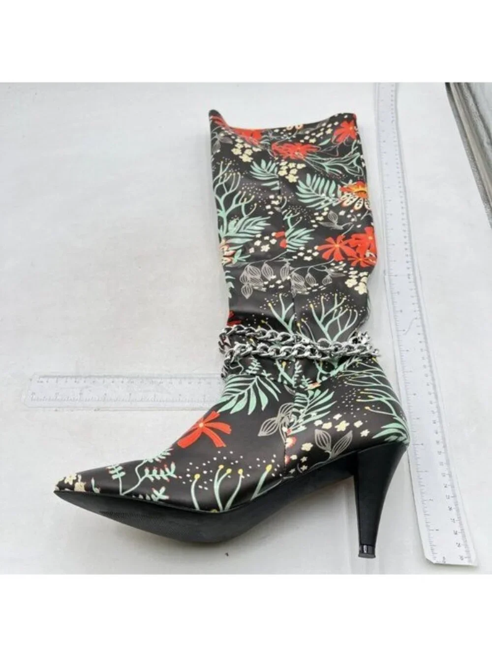 Women's Leather Pointed-Toe Stiletto Knee High Booties Sexy Metal Chain Decor